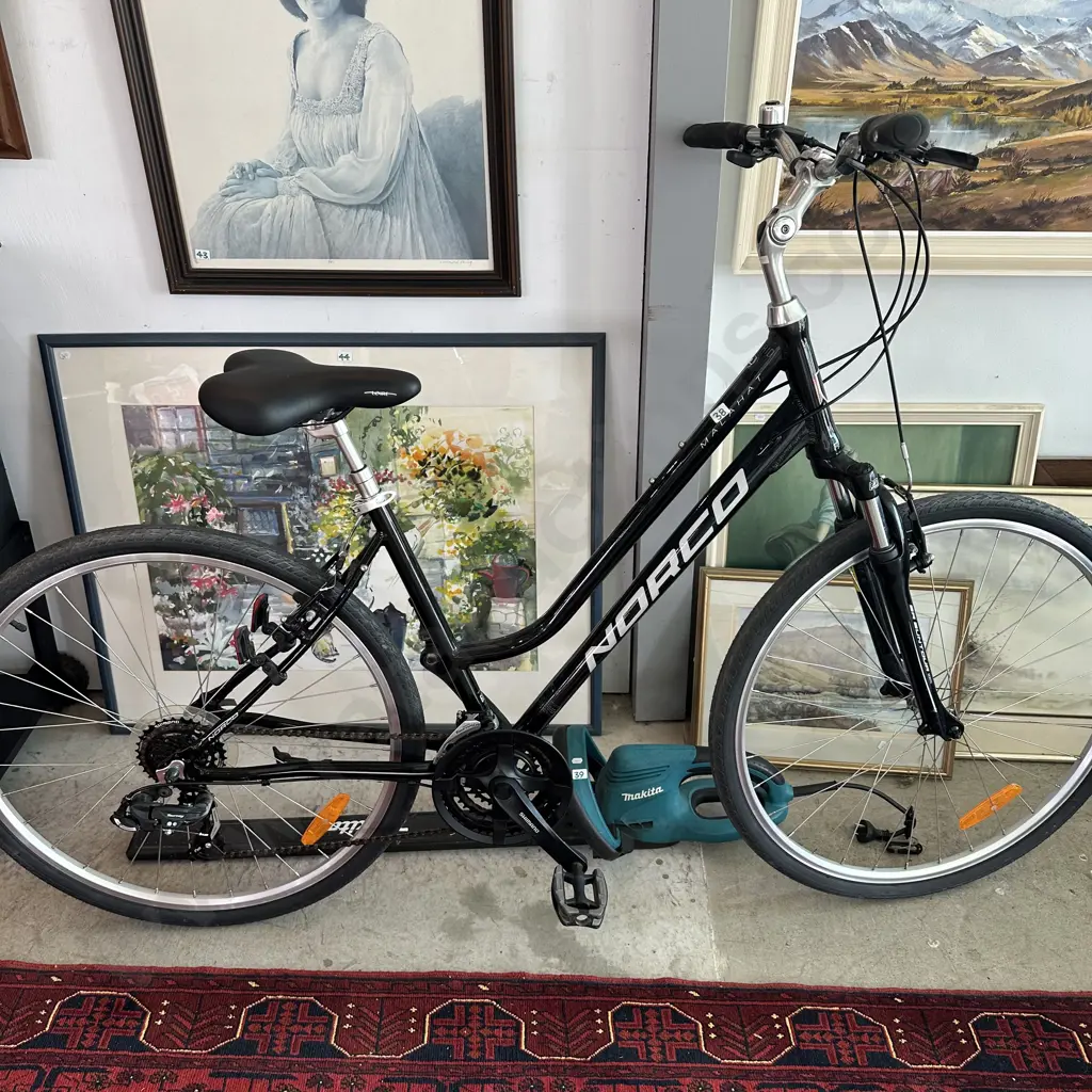 excellent condition Norco ladies bike Image 1++
