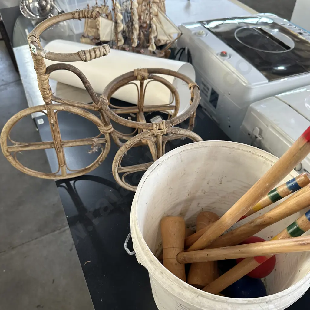 Croquet and plant stand Image 1++