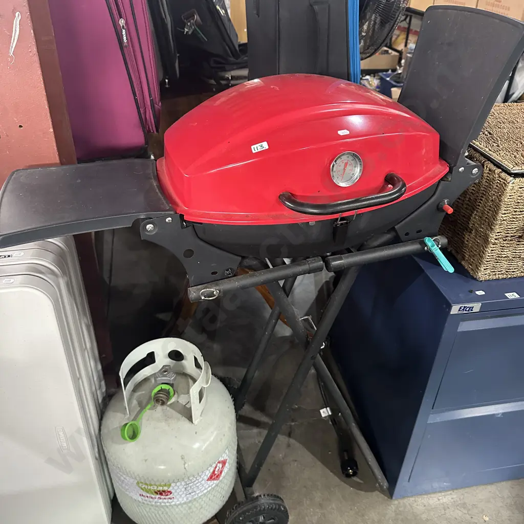 small BBQ and heavy bottle Image 1++