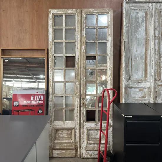 Pr mirrored Egyptian doors