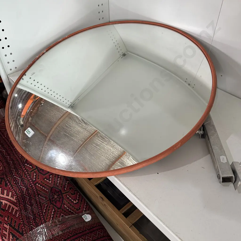 convex mirror with bracket Image 1++