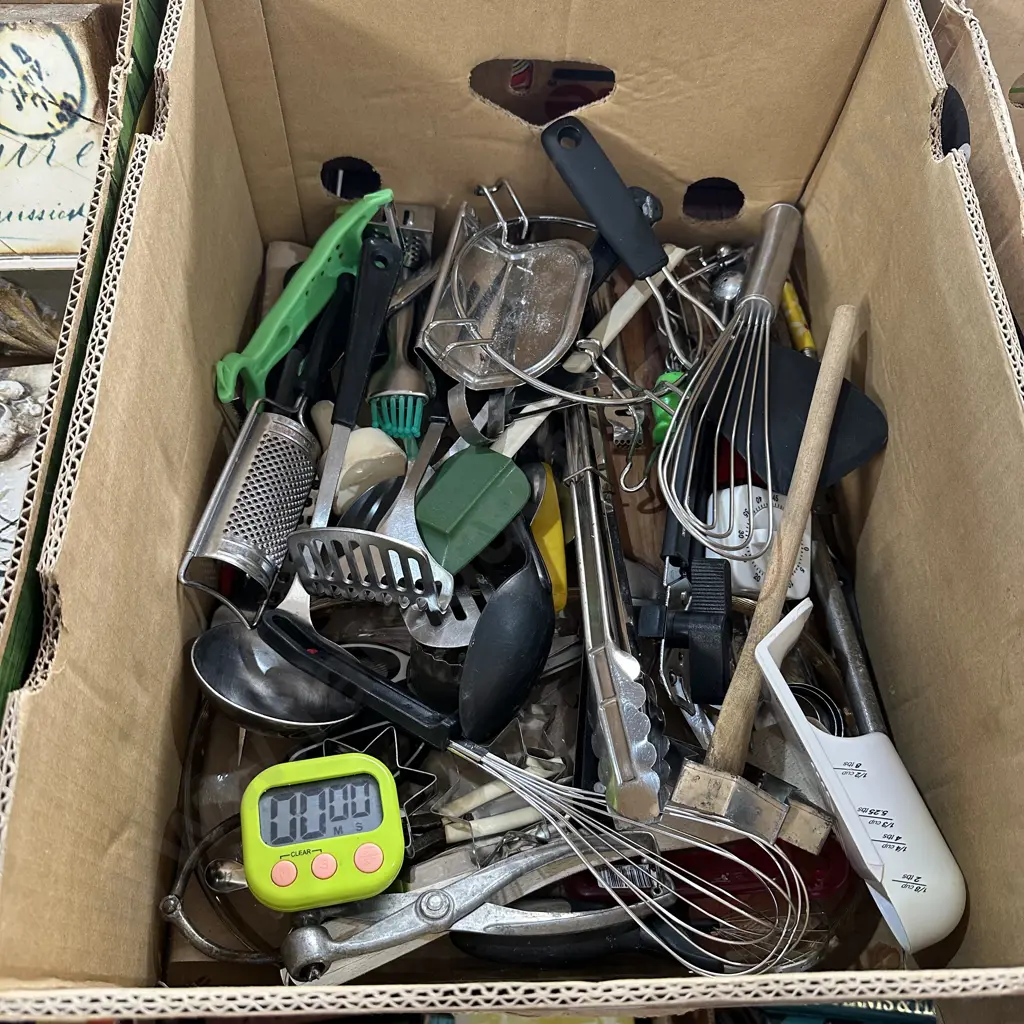 Box full of utensils and egg timers etc. Image 1++