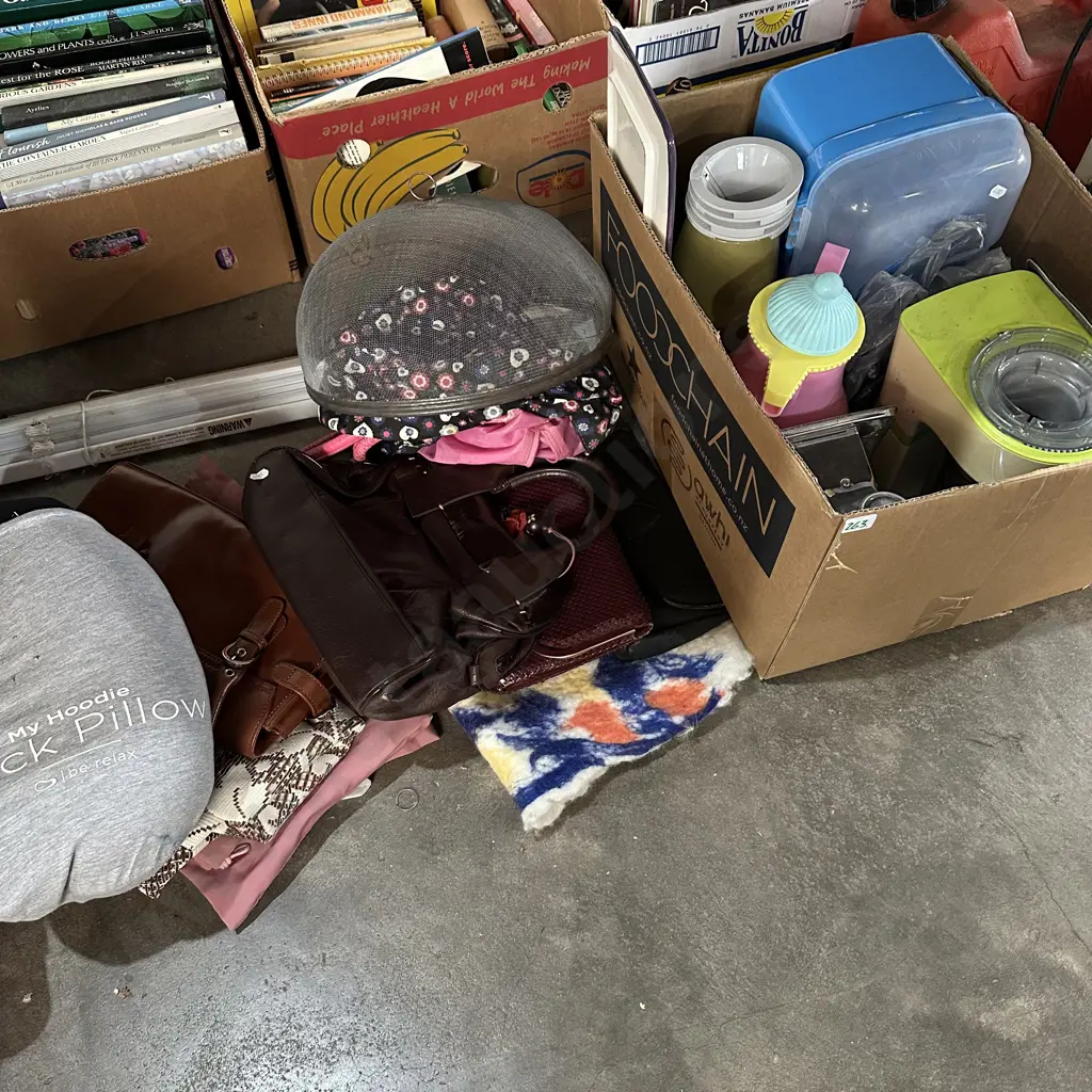 Box lot including pasta maker, food cover, neck pillow, handbags etc. Image 1++