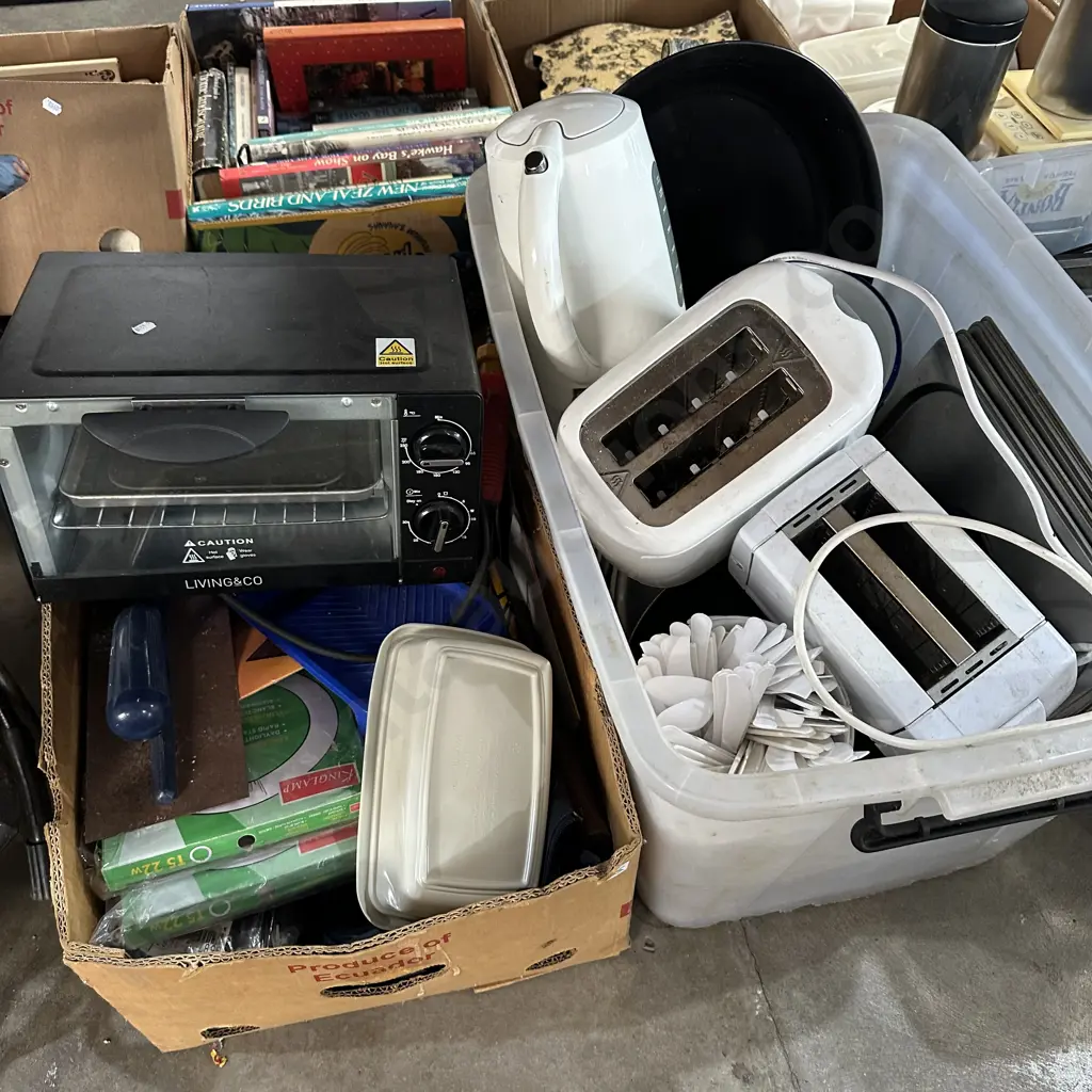 Box of hardware including some new items plus bin of appliances and enamelware bowl etc. Image 1++