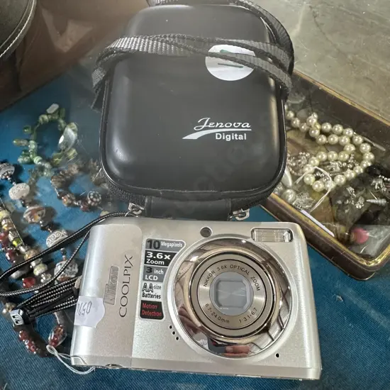 Nikon digital camera with hardcase