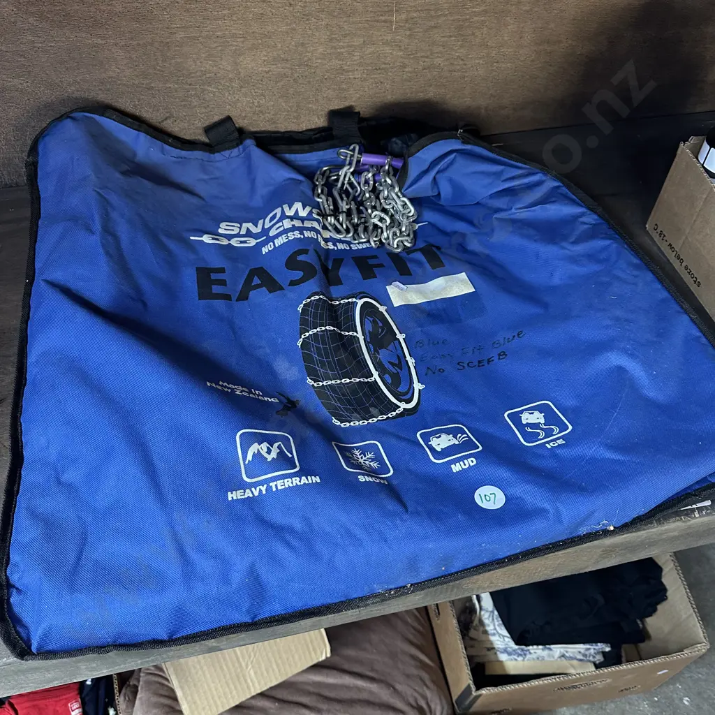 as new snow chains Image 1++