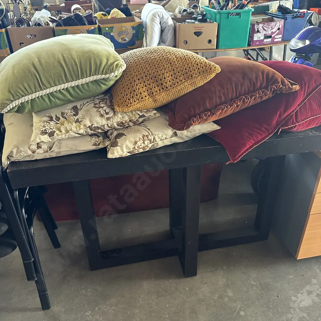 cushions and hall table Image 1++