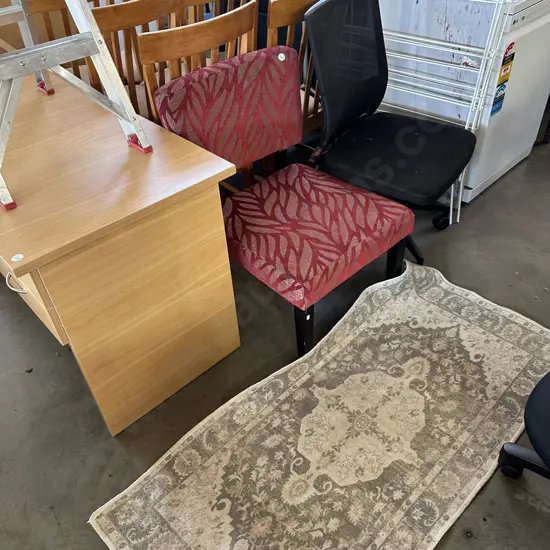2 chairs and mat