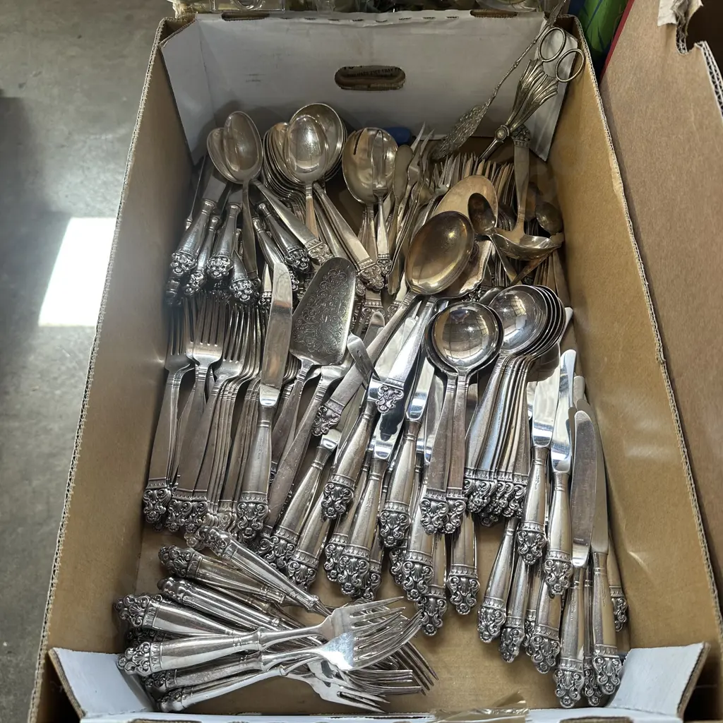 large lot of Norwegian cutlery Image 1++