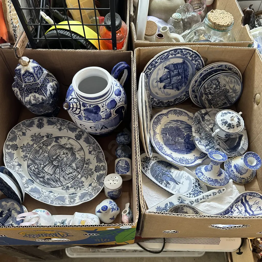 2 boxes blue & white Delft, Spode, Italian Melisa pot etc Image 1++