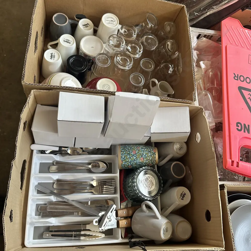 cutlery and kitchenware Image 1++