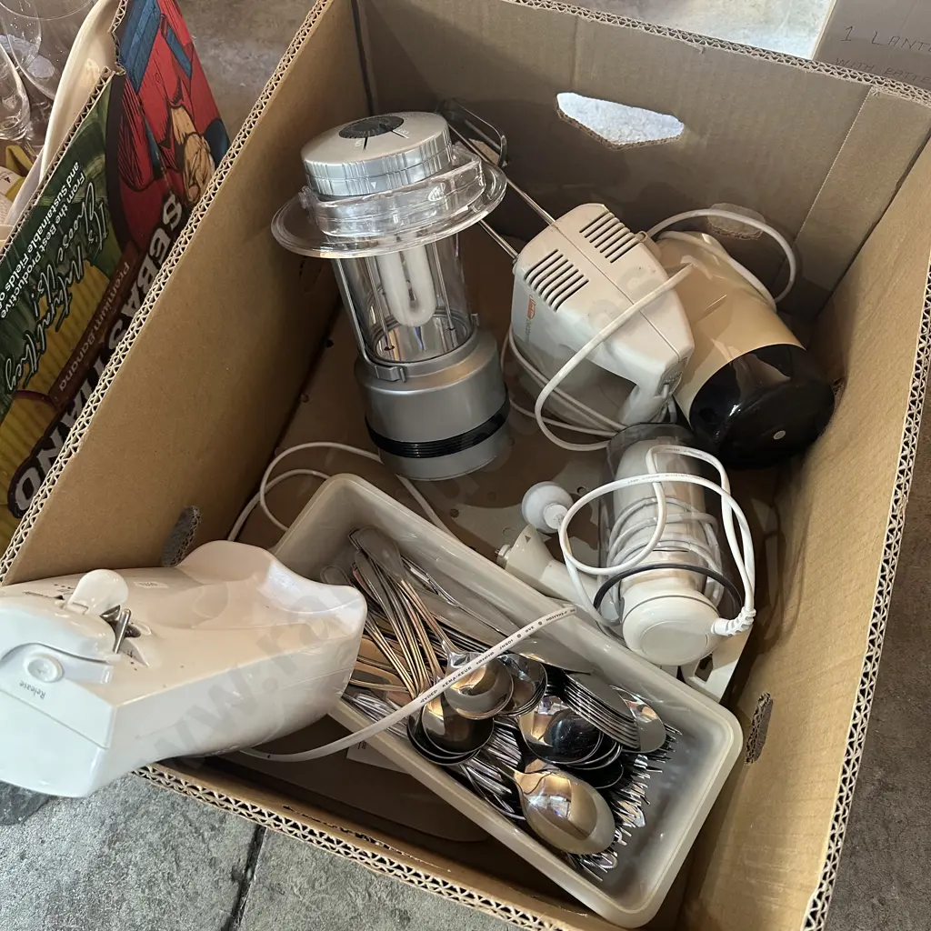 battery lantern, whizz wand etc Image 1++