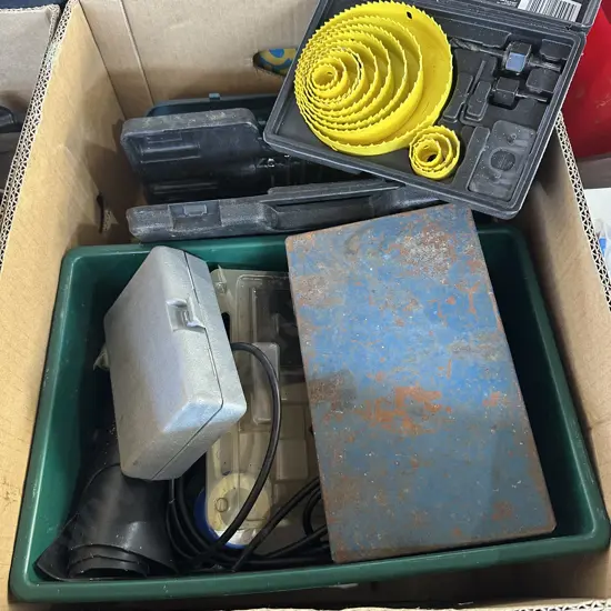 Hole saw kit, and other boxed sets etc