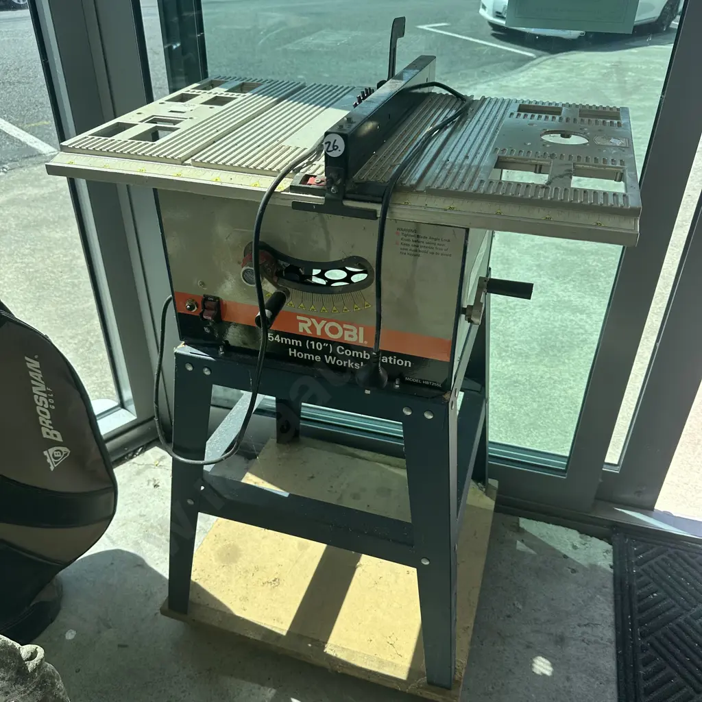 Ryobi 10inch saw bench, on casters Image 1++