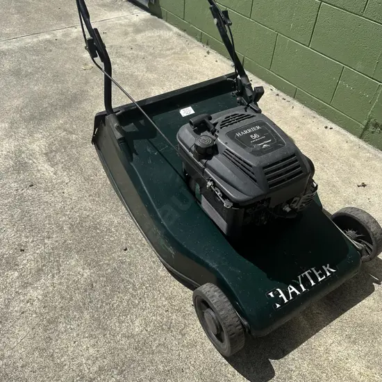 Hayter Harrier 56 commercial level self propelled mower