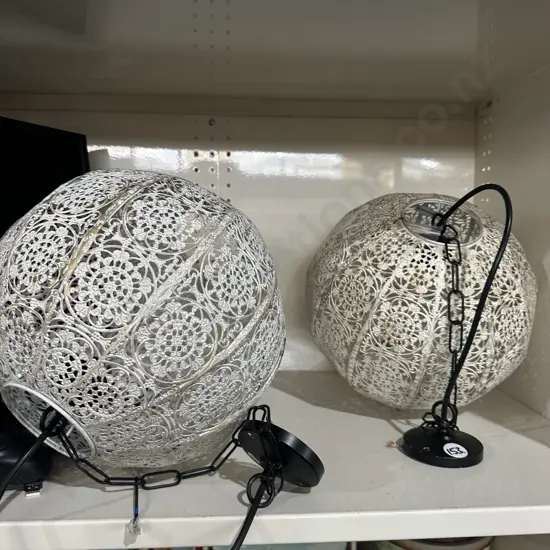 Pr hanging lights