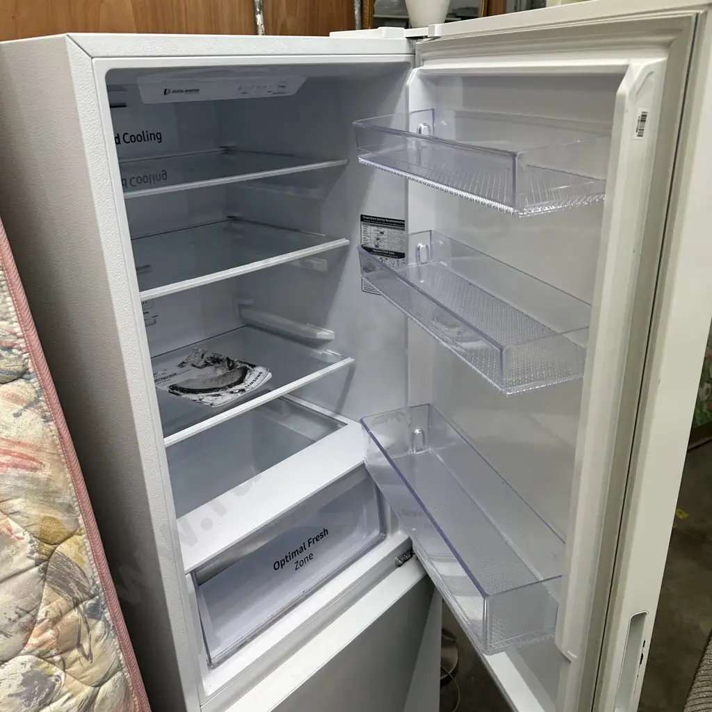 fridge freezer Image 1++