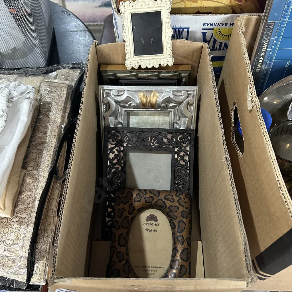 Box of selected photo frames, sheets, doylies etc. Image 1++