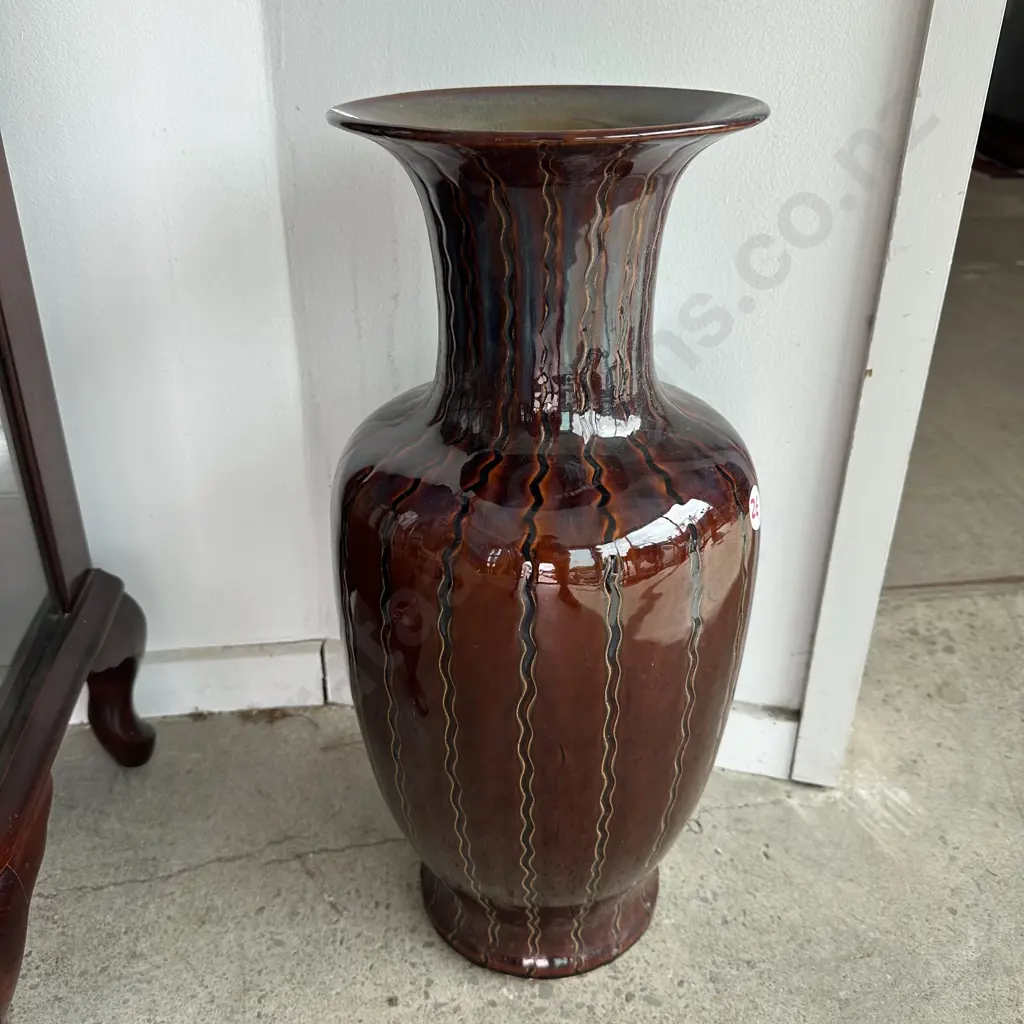 large 530mm floor vase Image 1++