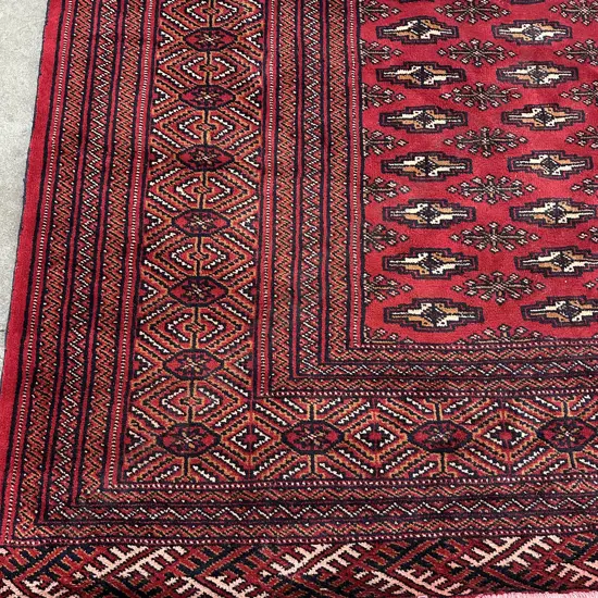 Persian rug excellent condition approx 4m x 3m