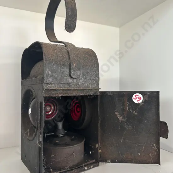 Chalwyn lantern
