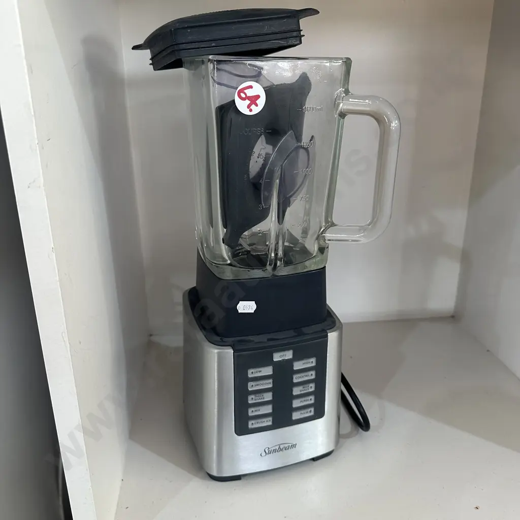 Sunbeam glass blender Image 1++