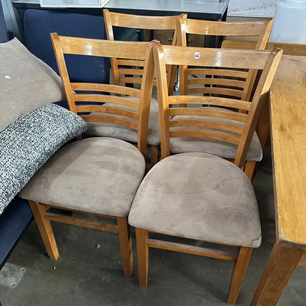4 dining  chairs Image 1++