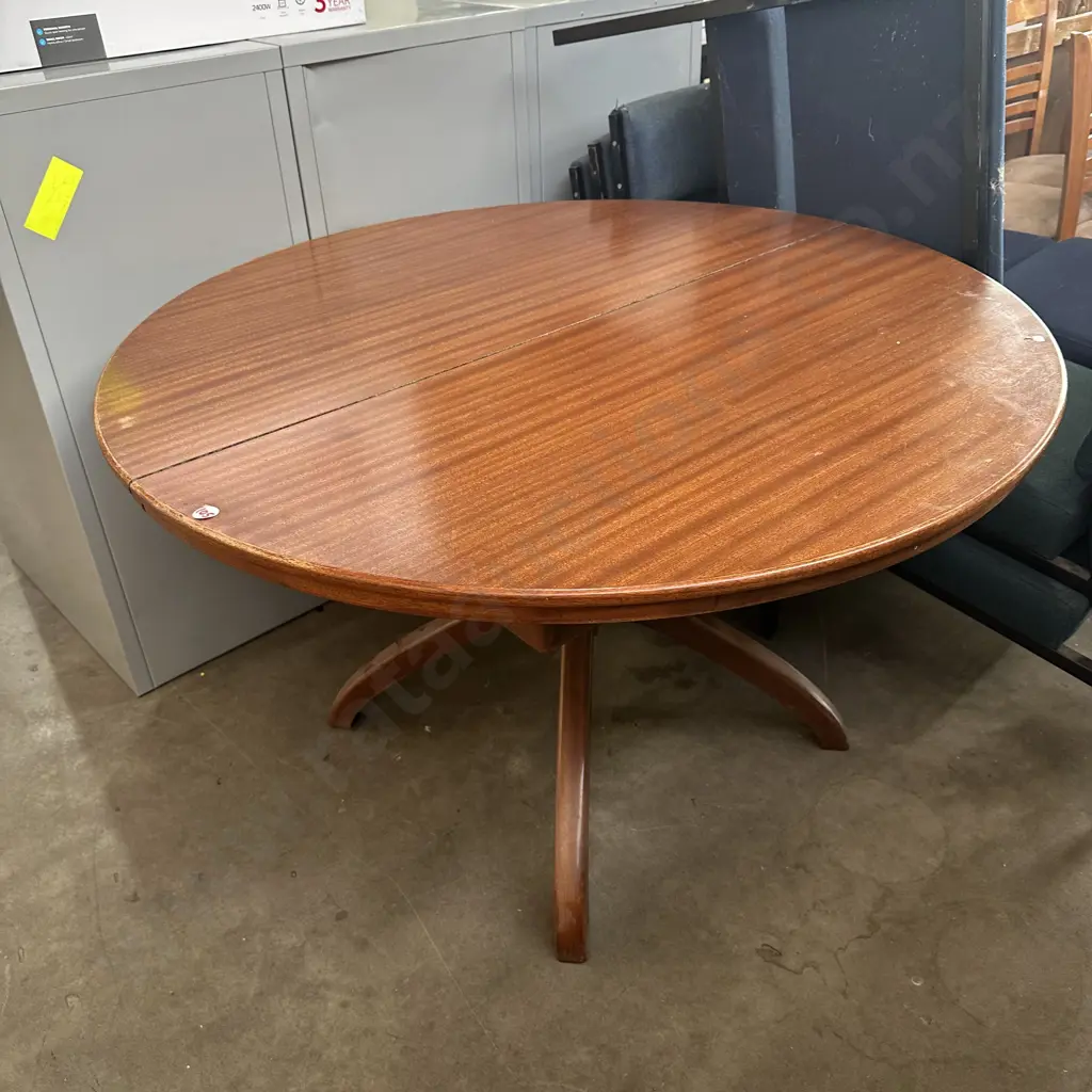 mid- century extendable table Image 1++
