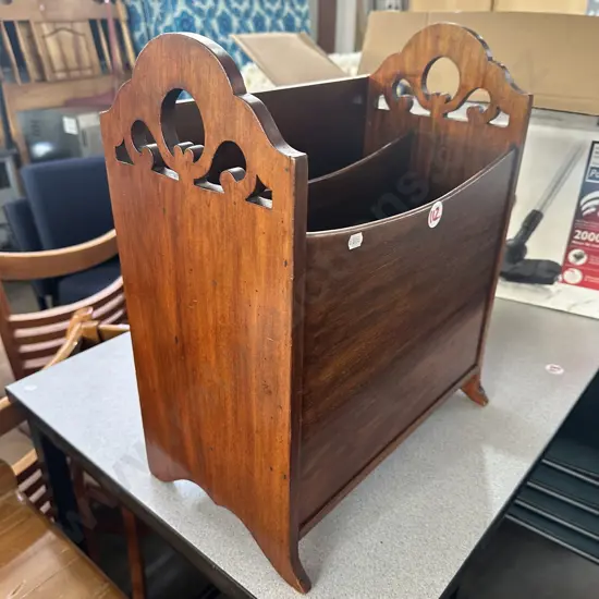 early magazine holder