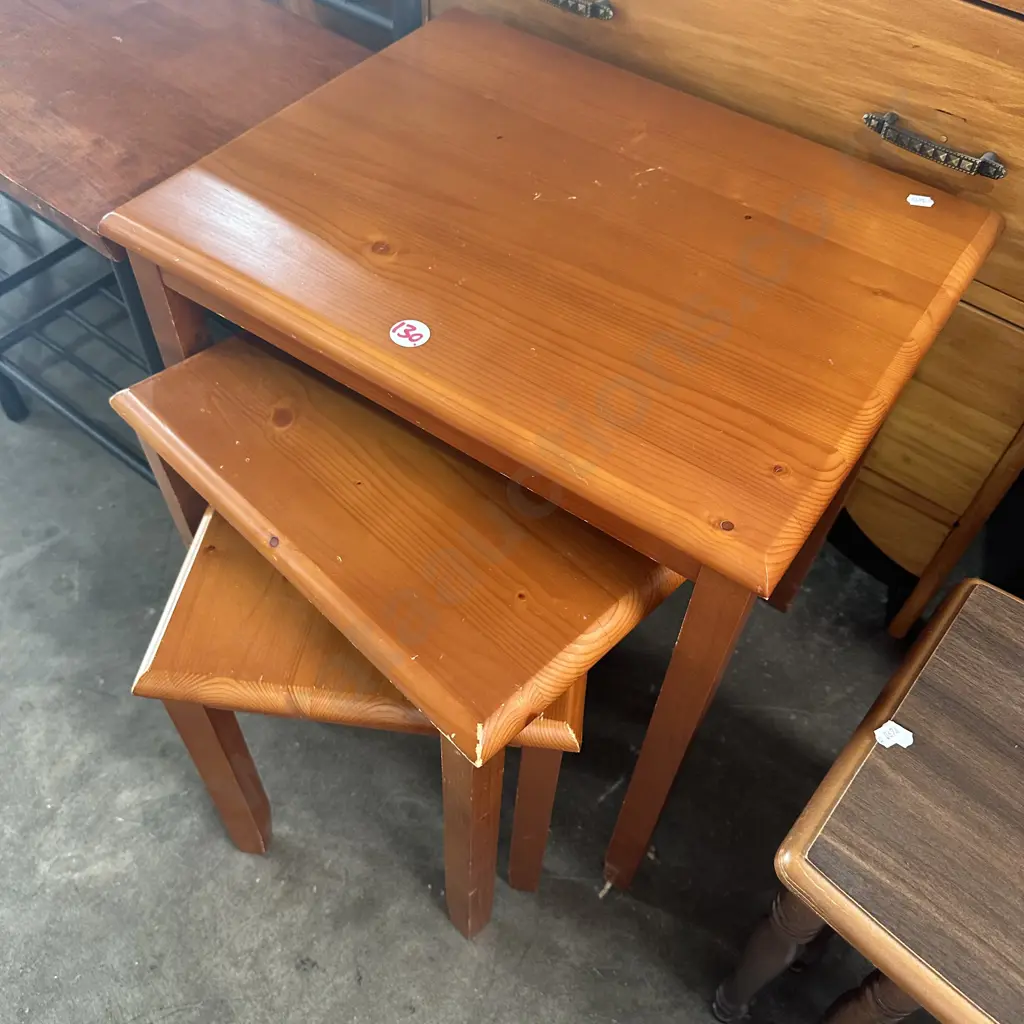 nest 3 Pine tables Image 1++