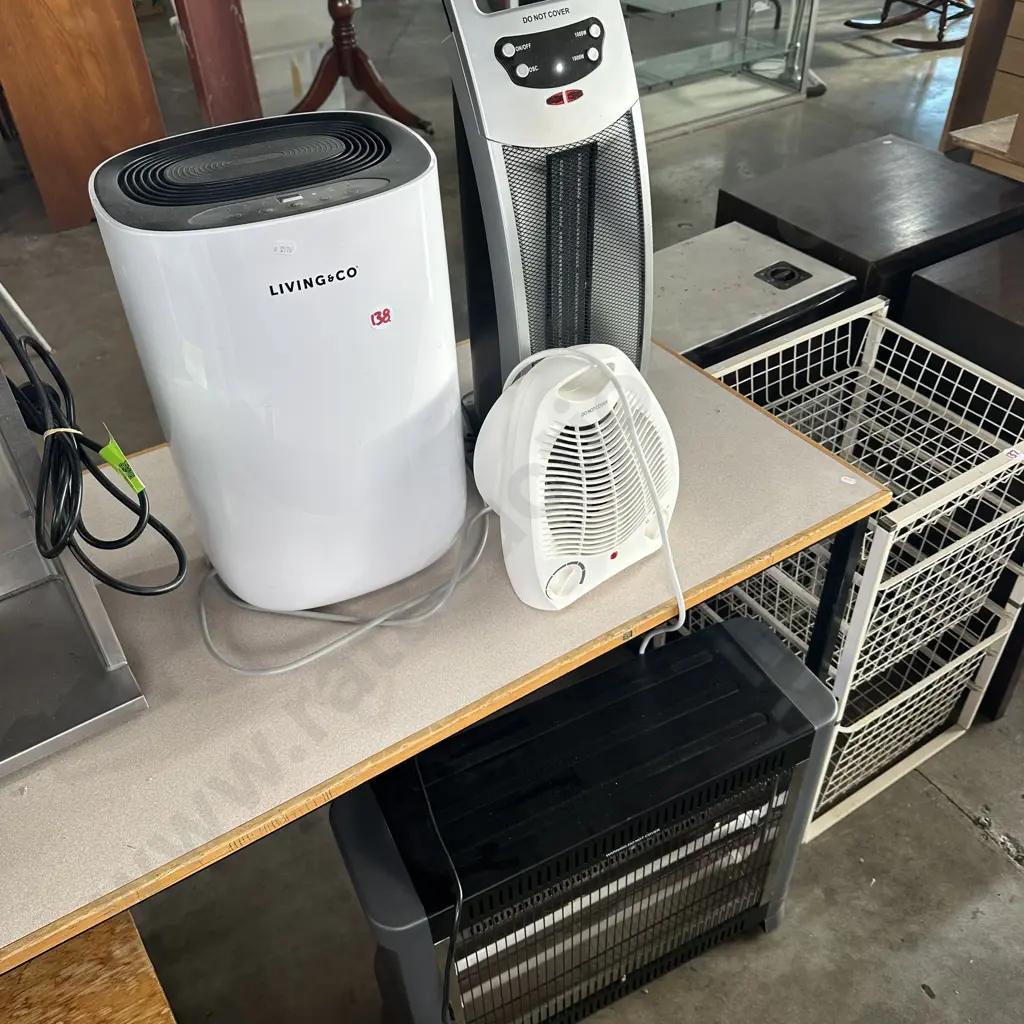 dehumidifier and 3 heaters Image 1++