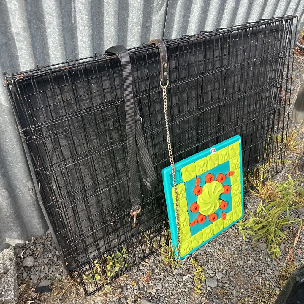 doggy treat board plus cage Image 1++