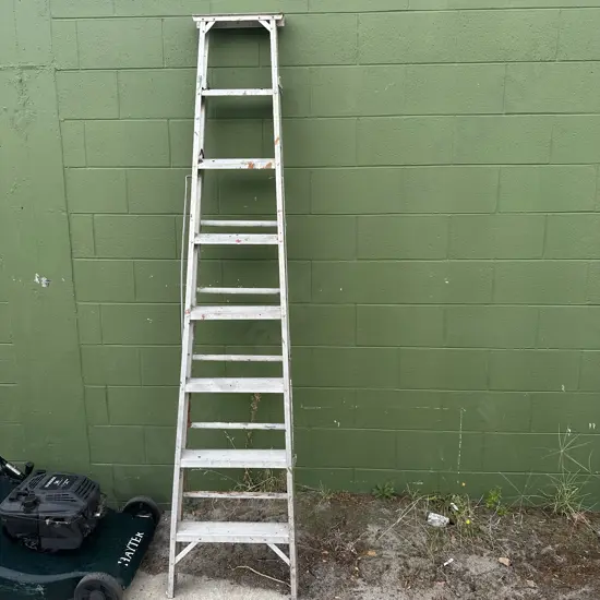 2300mm High Aluminium ladder.