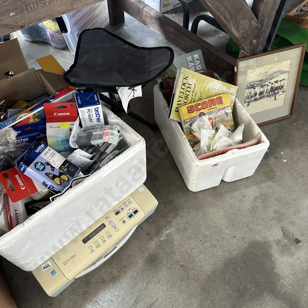 Bay lot Tri fold camp stool, Printer and selection of new inks, books and picture. Image 1++