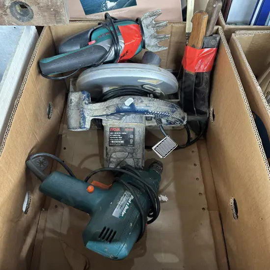 Bosch gardening clipper, Ryobi skill saw, electric drill. tag and tested, plus knives.