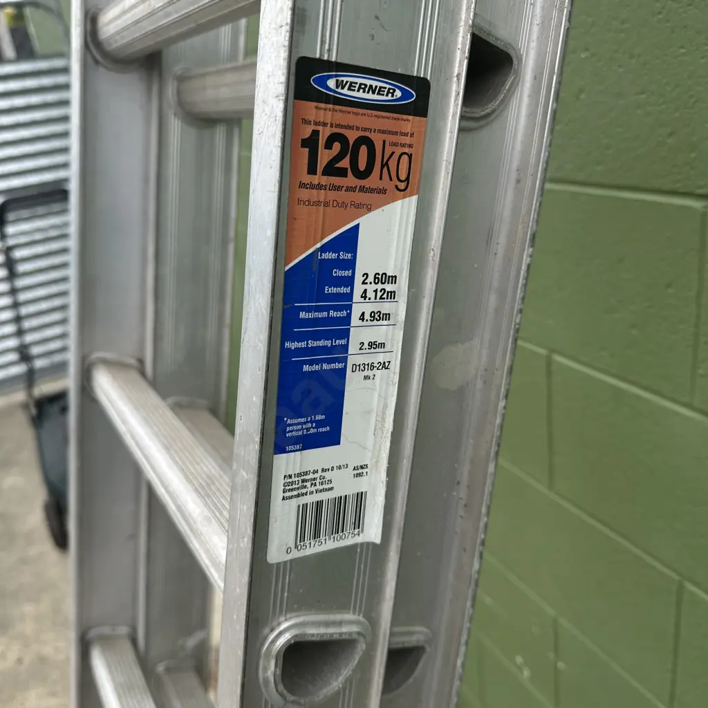 Werner extension ladder - max 4.93m Image 1++