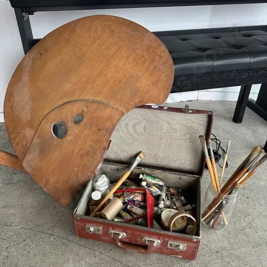 Leather case with oils plus paint brushes and palette