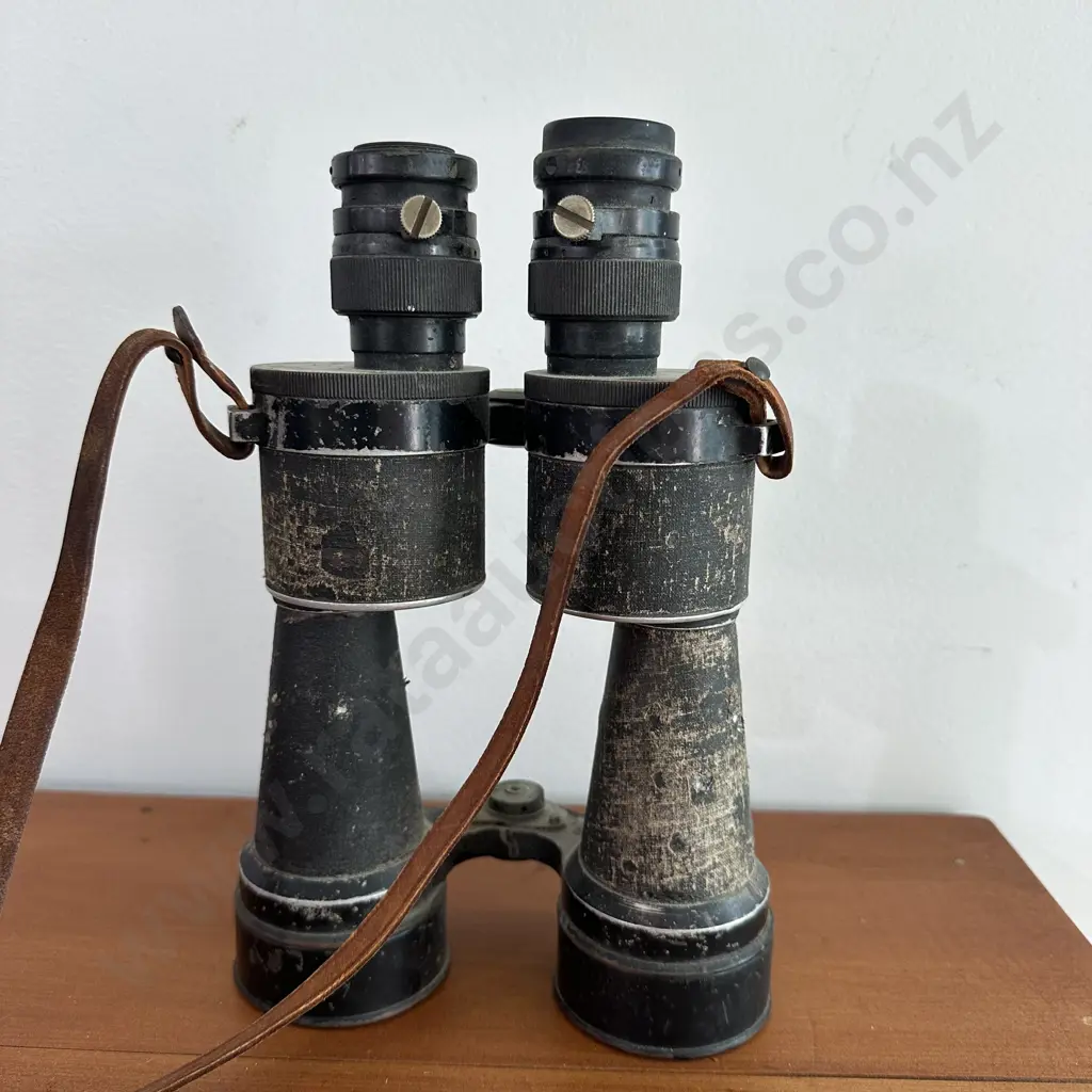 Pr French made WWII binoculars Image 1++