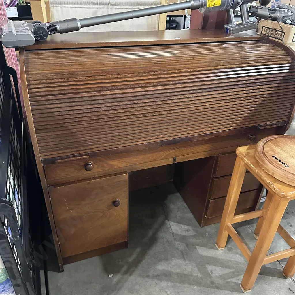 Roll top desk Image 1++