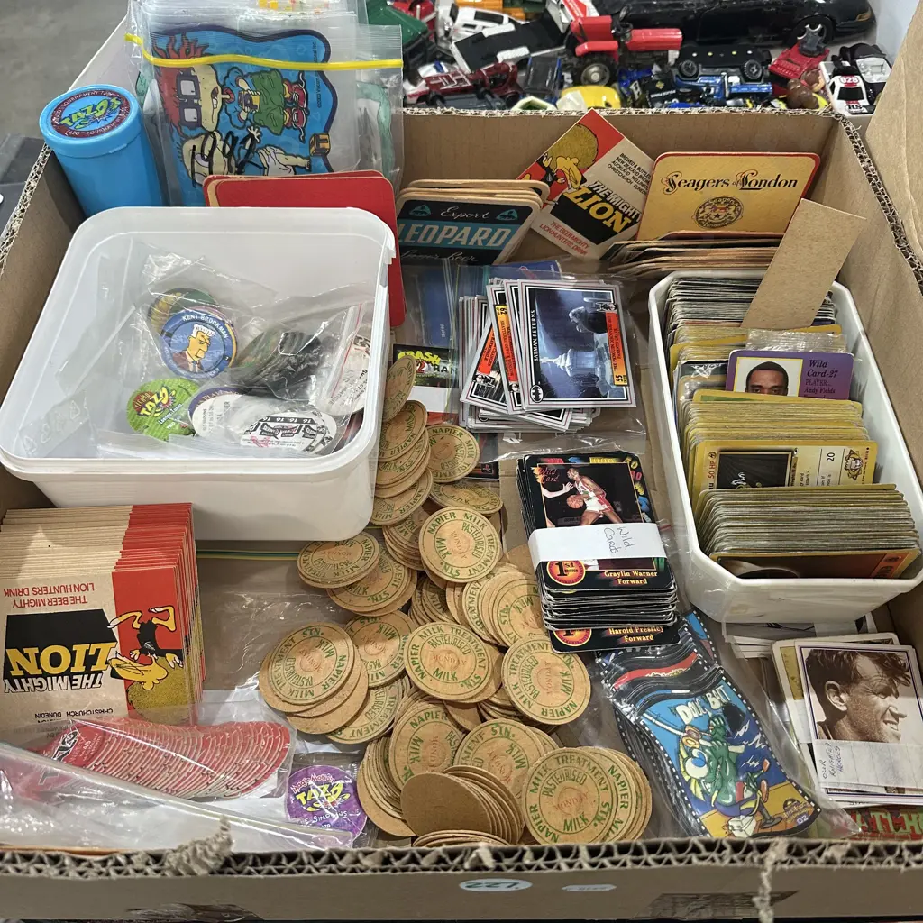 Pokemon , basketball, batman, Tazos etc (more photos) Image 1++