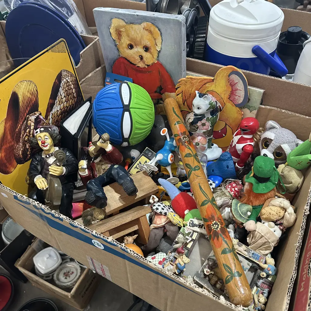 Box of toys etc. Image 1++