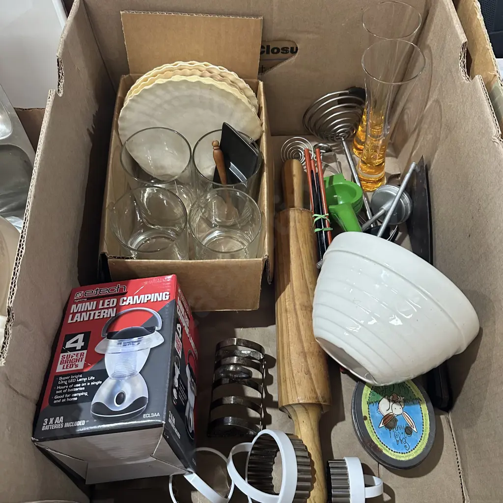 Box glassware, crystal, shells, LED camping lantern etc. Image 1++