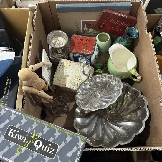 Box lot of collectables.