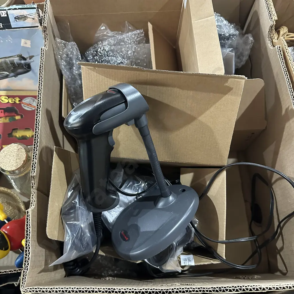 Three Honeywell scanners and stands. Image 1++