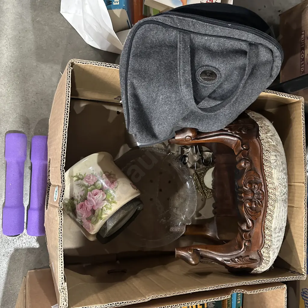 Stool, bag, radio, hand weights etc. Image 1++
