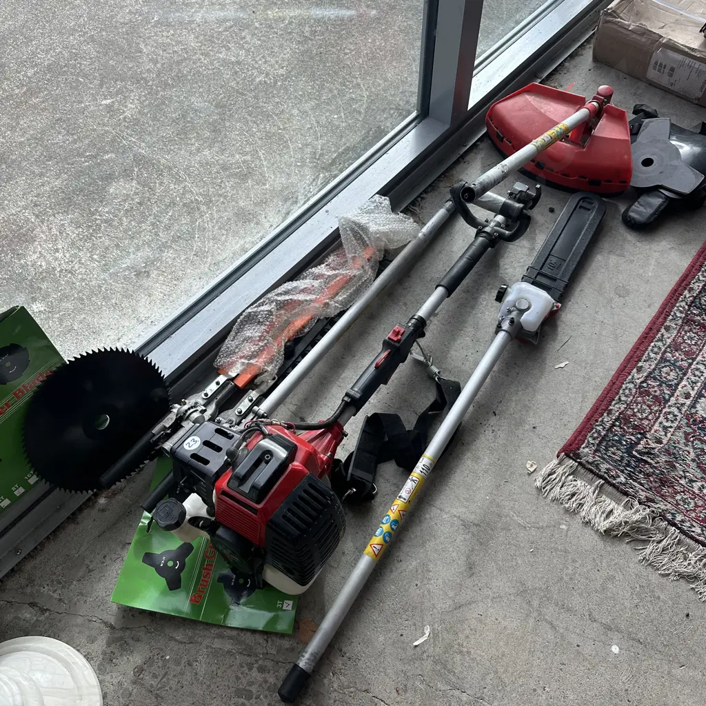 Trade tested petrol multi tool Image 1++