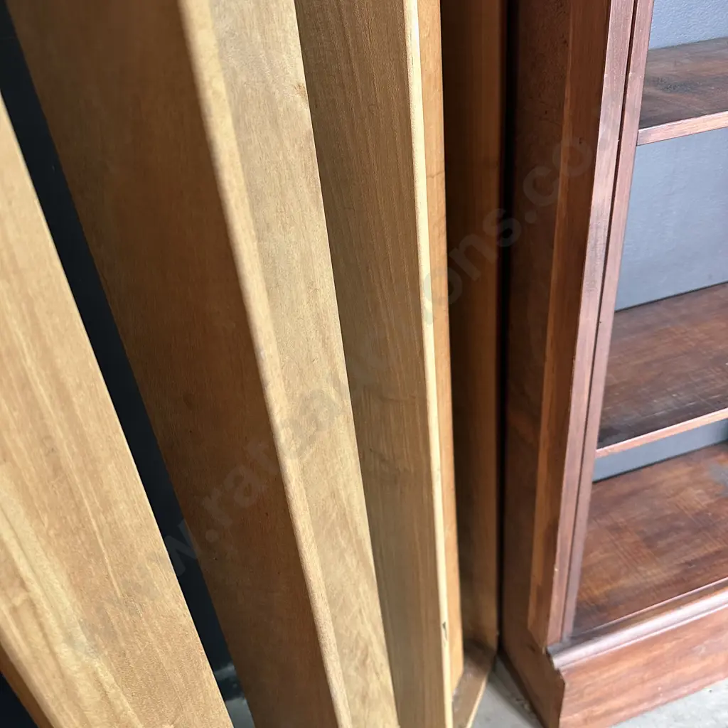 corner custom book shelf Image 1++