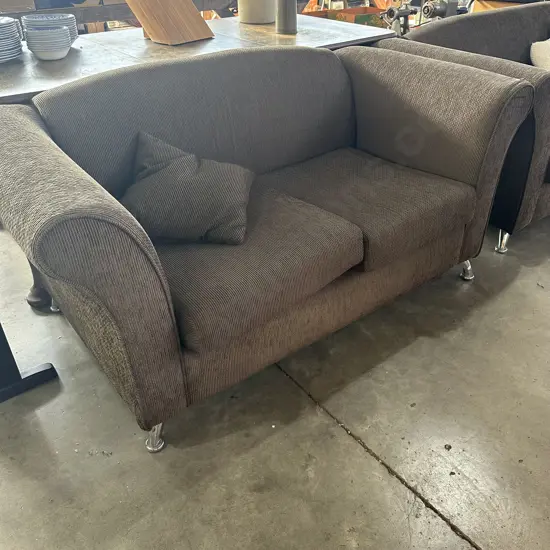 Mobilier 2 & 3 seater  tidy suite