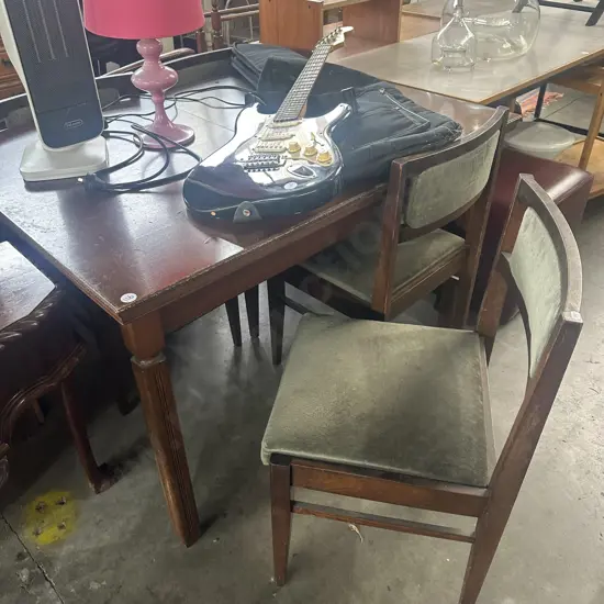 table and 4 chairs