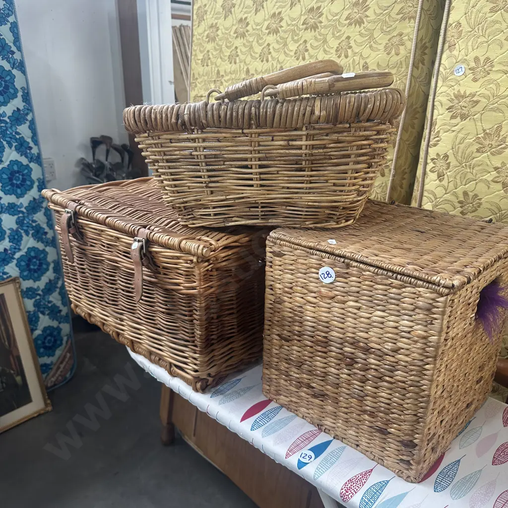 picnic basket, box and basket Image 1++